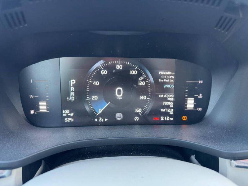 2019 Volvo XC60 T5 Momentum