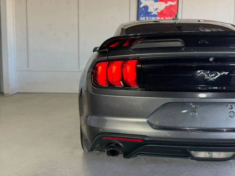2020 Ford Mustang