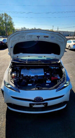 2019 Toyota Prius XLE AWD-e