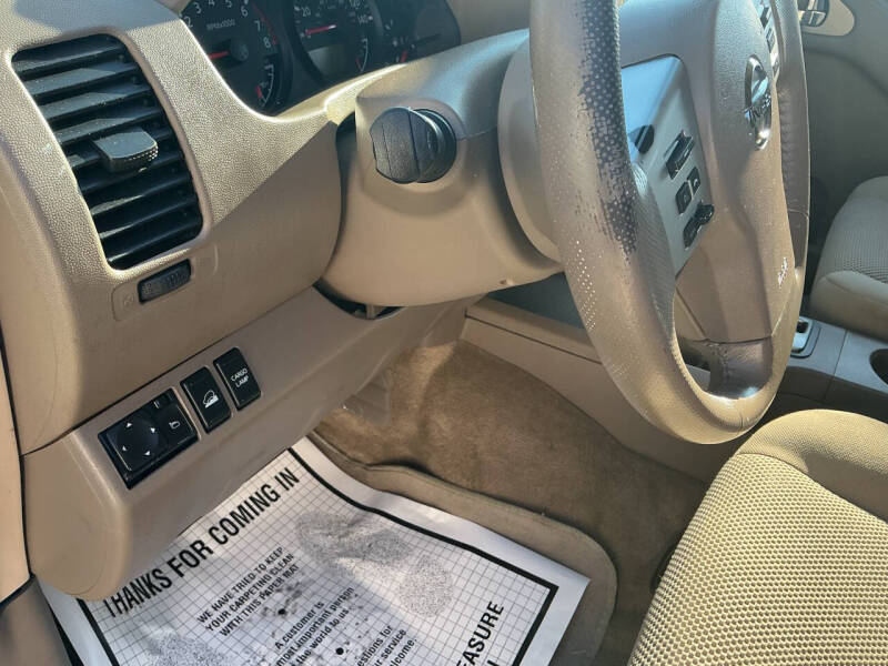 2017 Nissan Frontier SV