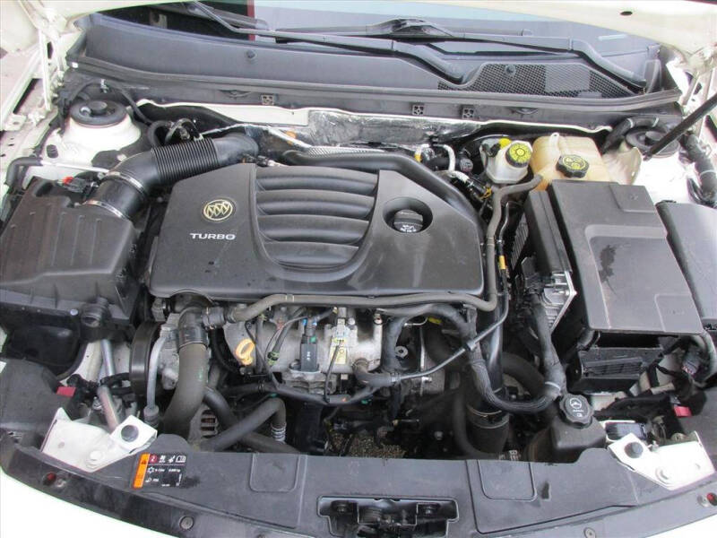 2013 Buick Regal Premium 2