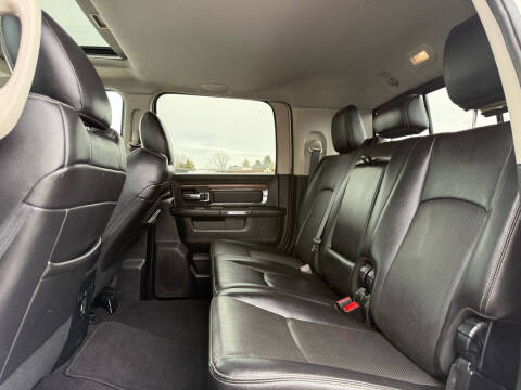 2016 RAM 3500 Laramie