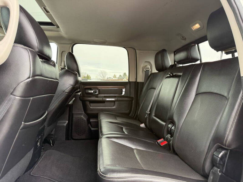 2016 RAM 3500 Laramie