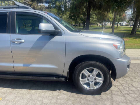 2016 Toyota Sequoia SR5