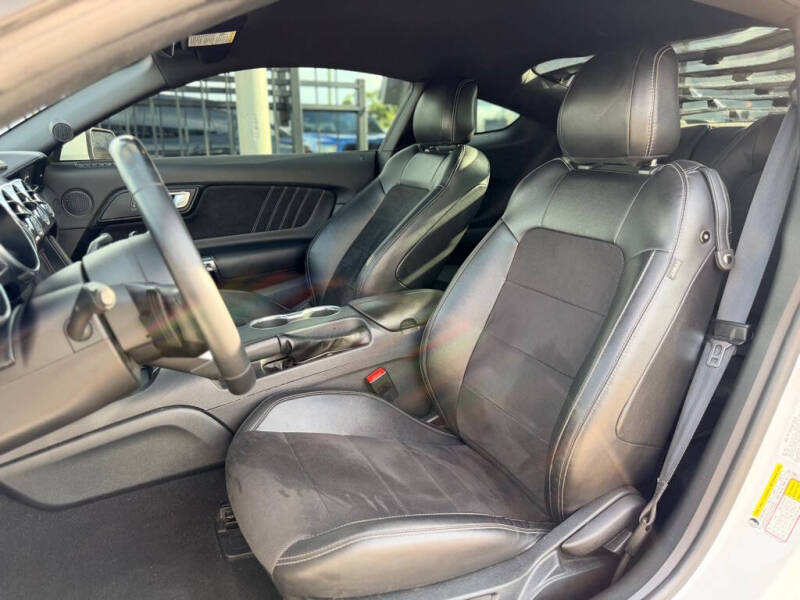 2021 Ford Mustang