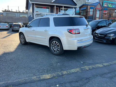 2013 GMC Acadia Denali