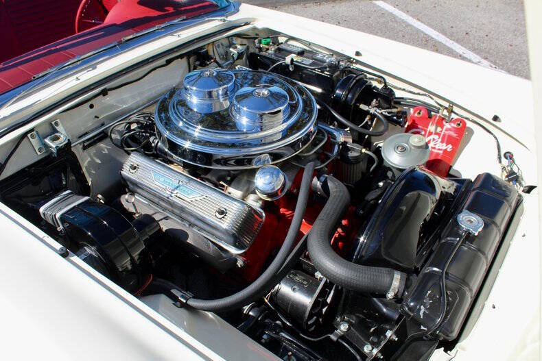 1957 Ford Thunderbird