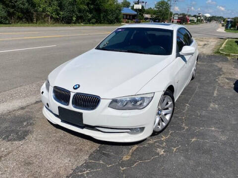 2012 BMW 3 Series for sale at NORTH CHICAGO MOTORS INC in North Chicago IL