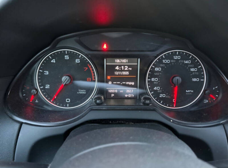 2012 Audi Q5 3.2 quattro Premium Plus