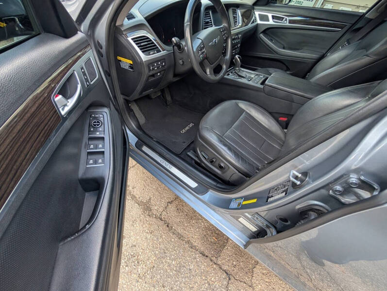 2017 Genesis G80 3.8