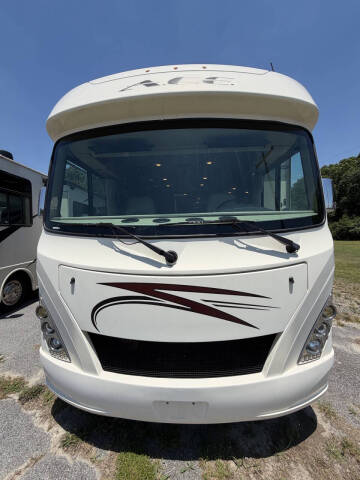2018 Thor Motor Coach Ace 30.3