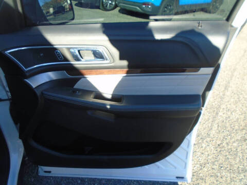 2017 Ford Explorer Platinum