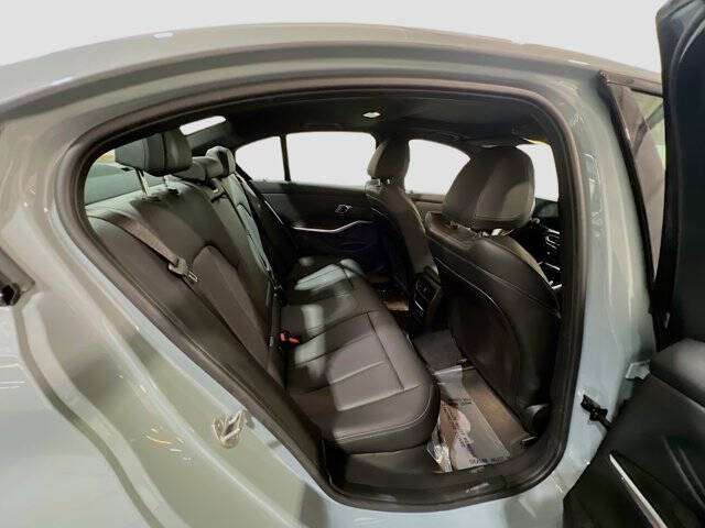 2024 BMW 3 Series 330i