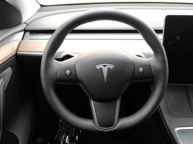2025 Tesla Model Y Long Range