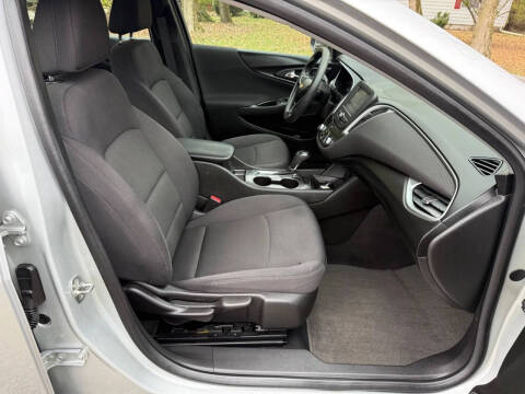 2017 Chevrolet Malibu LS