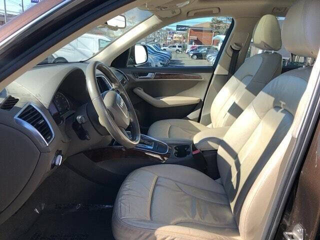 2011 Audi Q5 3.2 quattro Premium Plus