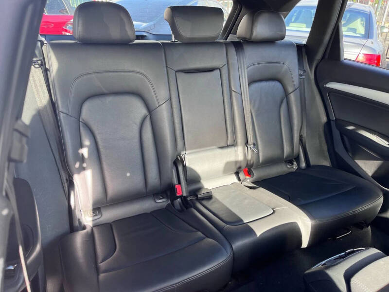 2017 Audi Q5 2.0T quattro Premium Plus