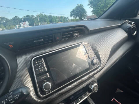 2020 Nissan Kicks SV