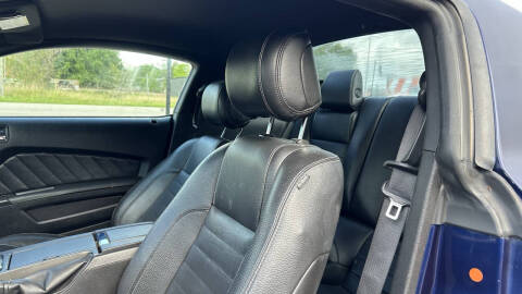 2012 Ford Mustang V6 Premium