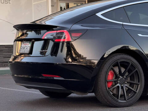 2019 Tesla Model 3 Performance