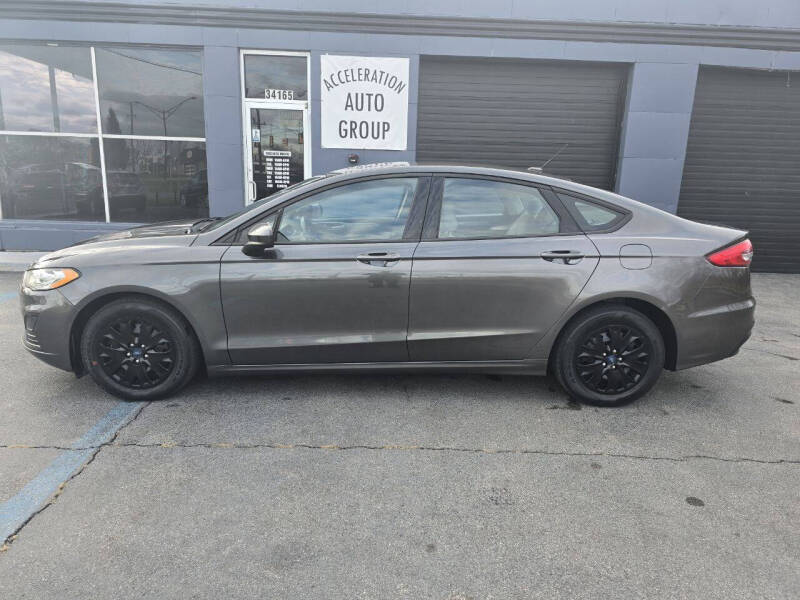 2019 Ford Fusion S photo 2