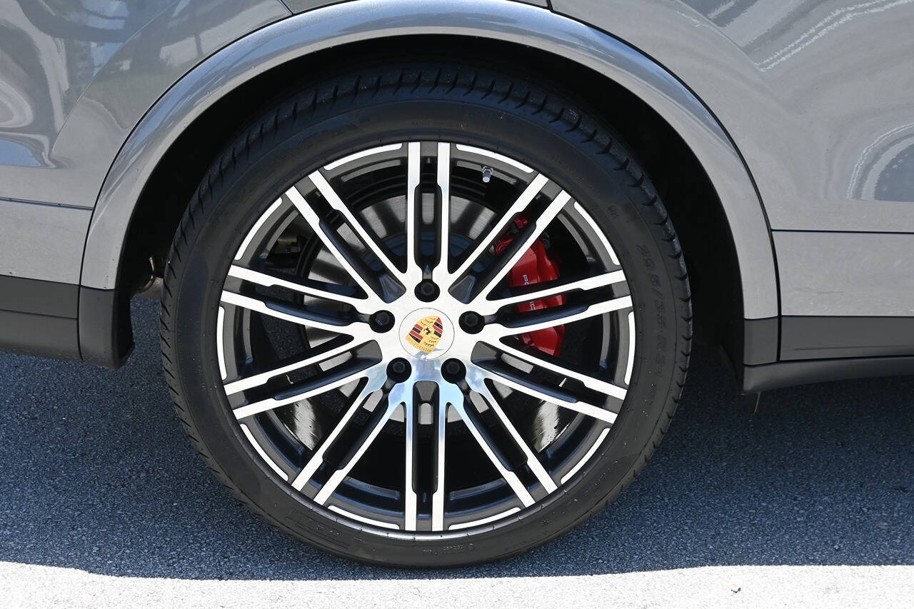2018 Porsche Cayenne 12
