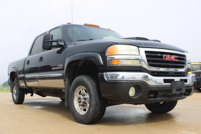 2003 GMC Sierra 2500HD for sale at Cresco Motor Company in Cresco, IA