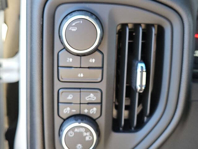 2024 Chevrolet Silverado 3500HD CC