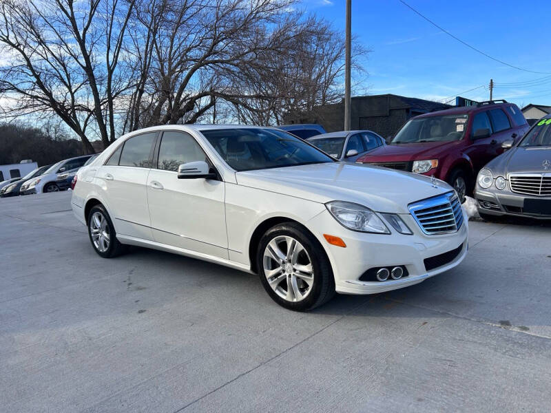 2010 Mercedes-Benz E-Class for sale at Dutch and Dillon Car Sales in Lee's Summit MO