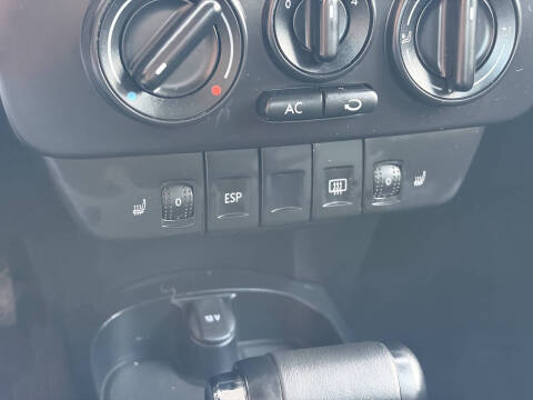 2010 Volkswagen New Beetle