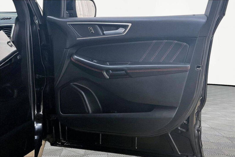 2022 Ford Edge ST-Line