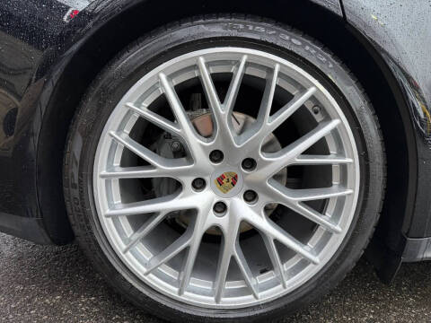 2018 Porsche Panamera 4S