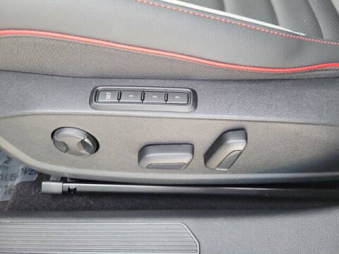 2024 Volkswagen Golf GTI Autobahn