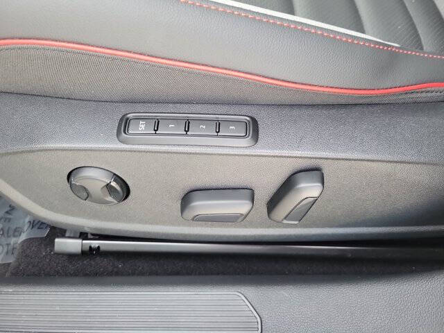 2024 Volkswagen Golf GTI Autobahn