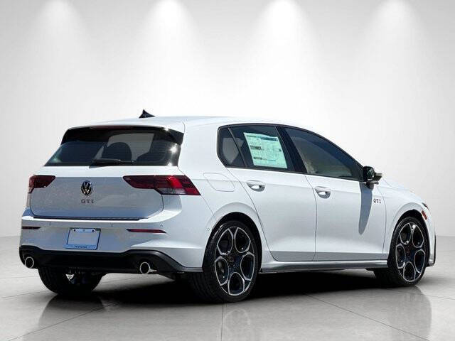 2026 Volkswagen Golf GTI Autobahn