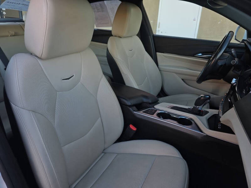 2024 Cadillac CT4 Premium Luxury