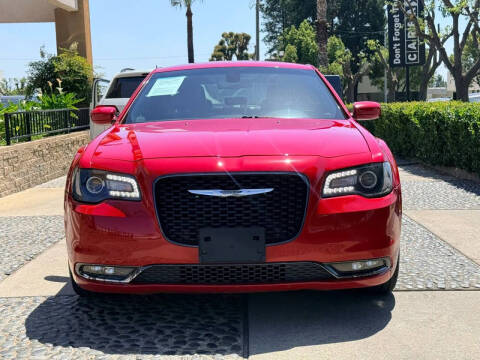 2017 Chrysler 300