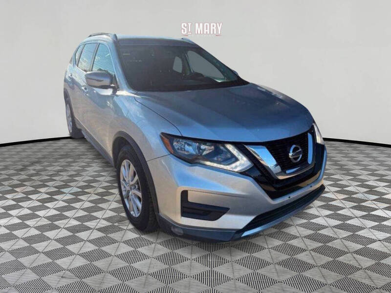 2017 Nissan Rogue SV's photo