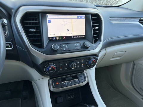 2020 GMC Acadia Denali