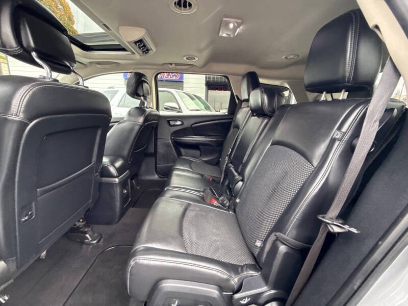 2020 Dodge Journey Crossroad