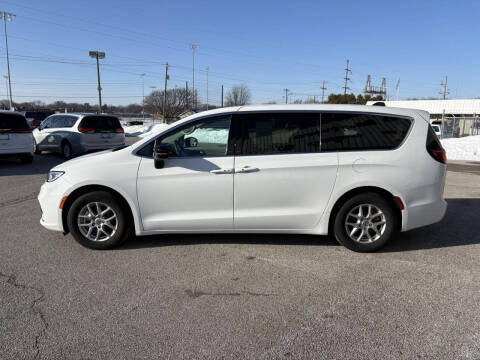 2024 Chrysler Pacifica Touring L