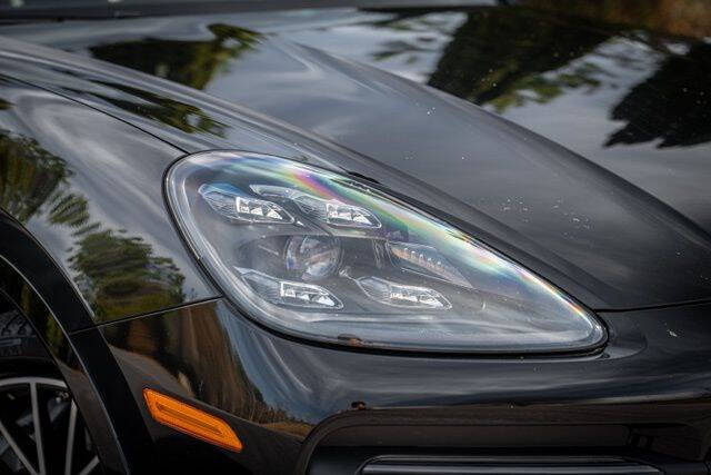 2022 Porsche Cayenne Platinum Edition