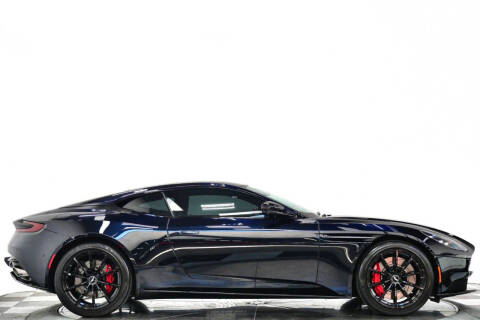 2023 Aston Martin DB11 V8