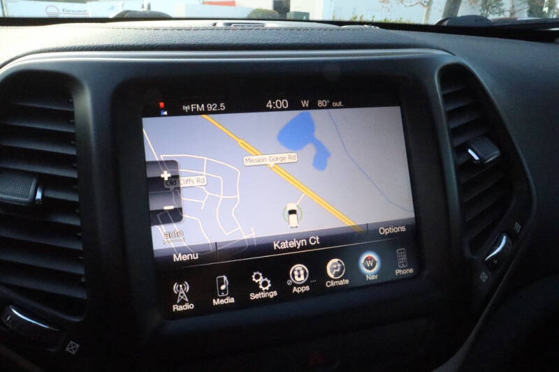 2016 Jeep Cherokee Latitude Altitude