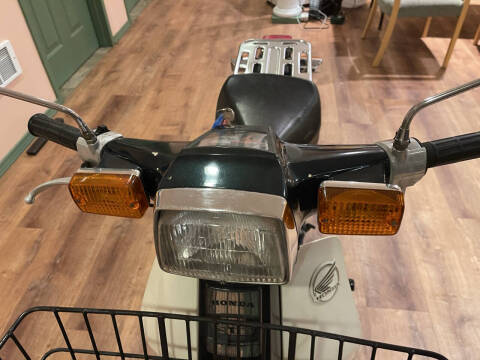 1998 Honda Super Cub Custom C90E