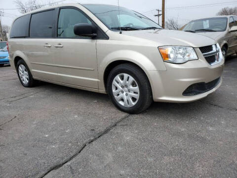 2015 Dodge Grand Caravan for sale at Geareys Auto Sales of Sioux Falls, LLC in Sioux Falls SD