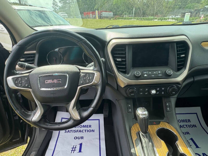 2017 GMC Acadia Denali