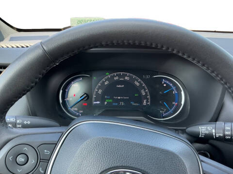 2023 Toyota RAV4 Hybrid SE