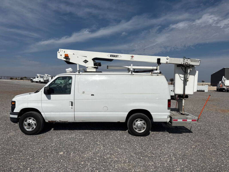2012 Ford E-Series E-350 SD