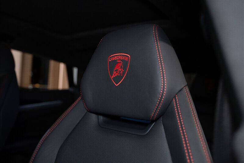 2019 Lamborghini Urus